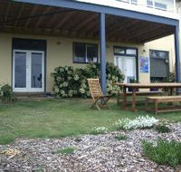 Victor Apartments - Cheri-On-Sea Apartment - Airlie Beach Holiday