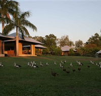 Feathers Sanctuary - Airlie Beach Holiday