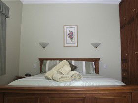 Girraween House - Airlie Beach Holiday 0