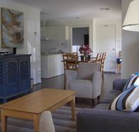 Saltaire Yellow - Airlie Beach Holiday