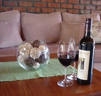 The Creek Cottage - Airlie Beach Holiday
