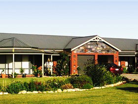 Marandoo Estate Homestead - Airlie Beach Holiday 0