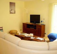The Liteva Beach House - Airlie Beach Holiday