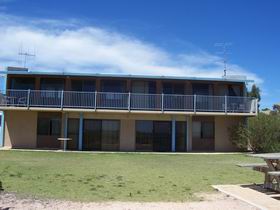 Moonta Bay Beach Villas - Airlie Beach Holiday 0
