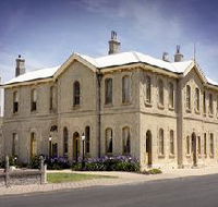 The Customs House - Airlie Beach Holiday