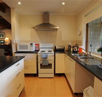 Kangaroo Island Garden Cottages - Airlie Beach Holiday