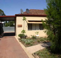 Loxton Smiffy's Bed And Breakfast Sadlier Street - Airlie Beach Holiday