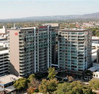 Crowne Plaza Adelaide - Airlie Beach Holiday
