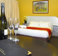 Victoria Hotel - Strathalbyn - Airlie Beach Holiday