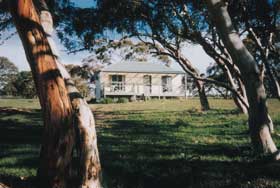 Wenton Farm Holiday Cottage - Airlie Beach Holiday 0