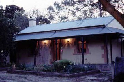 Walnut Cottage - Airlie Beach Holiday 0
