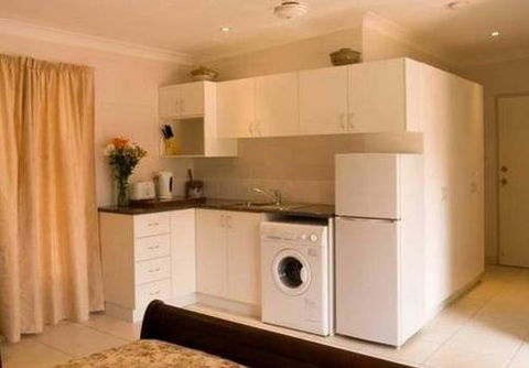 Darwin City Bed And Breakfast - Airlie Beach Holiday 1