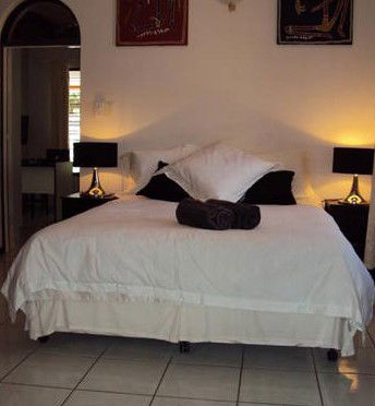 Darwin City Bed And Breakfast - Airlie Beach Holiday 3