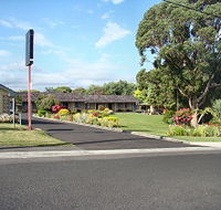 Willaway Motel Apartments - Airlie Beach Holiday