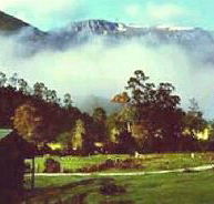 Mountain Valley Wilderness Holidays - Airlie Beach Holiday