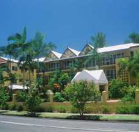 Cairns Queenslander Apartments - Airlie Beach Holiday