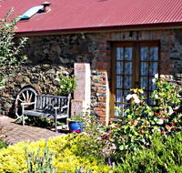 Evandale Stables Accommodation - Airlie Beach Holiday