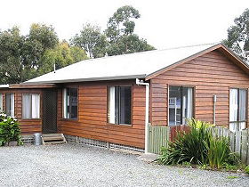 Ebb Tide Guest House - Airlie Beach Holiday 0