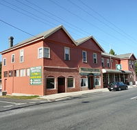 Mole Creek Hotel - Airlie Beach Holiday