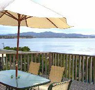 Waterfront on Georges Bay - Airlie Beach Holiday