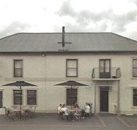 Queens Head Inn - Airlie Beach Holiday