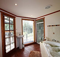 Love Grove Guest House - Airlie Beach Holiday