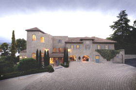 Howden TAS Airlie Beach Holiday