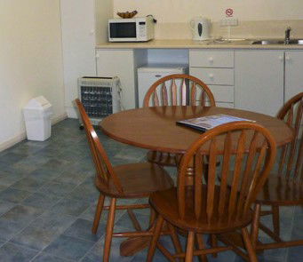 Southport Hotel And Caravan Park - Airlie Beach Holiday 1