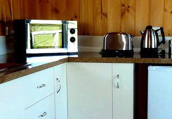 Hazelcreek Cottages - Airlie Beach Holiday 4