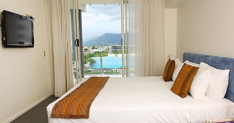 Park Regis City Quays - Airlie Beach Holiday 2