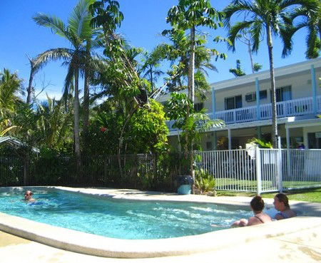 Absolute Backpackers Mission Beach - Airlie Beach Holiday 4