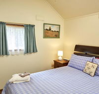 Bristol House Accommodation - Airlie Beach Holiday