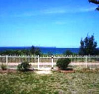 Bay Beachfront - Airlie Beach Holiday