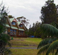 Berrara Waters Chalet - Airlie Beach Holiday