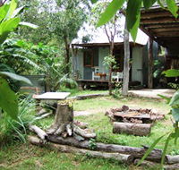 Ride On Mary Bush Cabin Adventure Stay - Airlie Beach Holiday