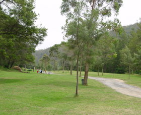 Gradys Riverside Retreat - Airlie Beach Holiday 0