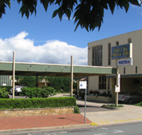 Mid City Motor Inn - Airlie Beach Holiday