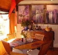 Carriages Eco Bush Retreat for Groups - Airlie Beach Holiday