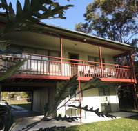 A Paradise Bungalow Waterfront - Airlie Beach Holiday