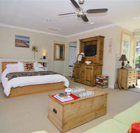 The Nature Lodge - Airlie Beach Holiday