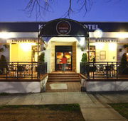 Kingston Hotel - Airlie Beach Holiday