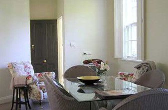 Camellia Cottage Bed & Breakfast - Airlie Beach Holiday 4