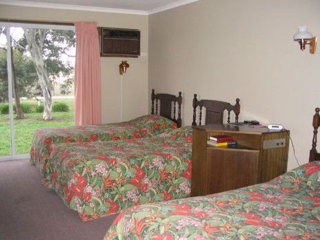 Cardigan Lodge Motel - Airlie Beach Holiday 3
