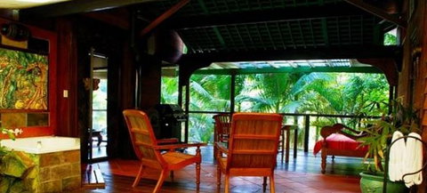 Mt Warning Rainforest Retreat  - Airlie Beach Holiday 1