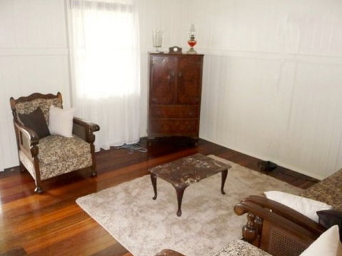 McLennans Lane River Retreat - Airlie Beach Holiday 4