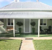 Unique Outback Cottages - Hebbard Cottage