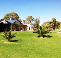 Curlwaa Caravan Park - Airlie Beach Holiday