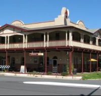 The Royal Hotel Adelong - Airlie Beach Holiday