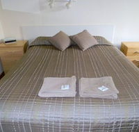 Bombala Maneroo Motel - Airlie Beach Holiday