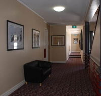 Alpine Hotel - Airlie Beach Holiday